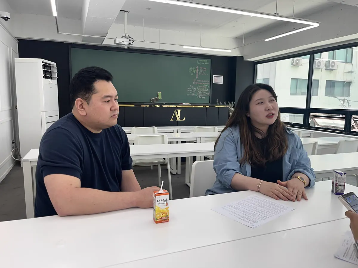 인터뷰에 응해 주신 24/7 관리형 독서실 운영진